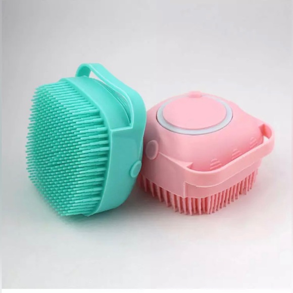 Pet Bath Brushes Massage Shampoo
Dispenser Available in Pink, Yellow and Green - Picture 14 of 15